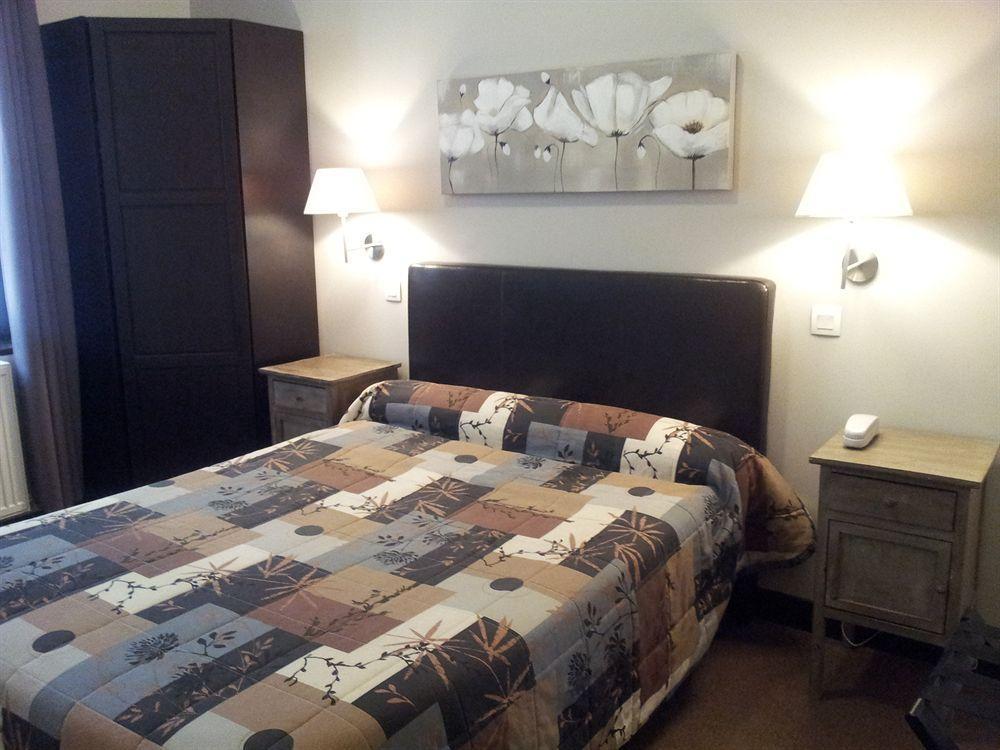 Hotel Azur Лион Екстериор снимка